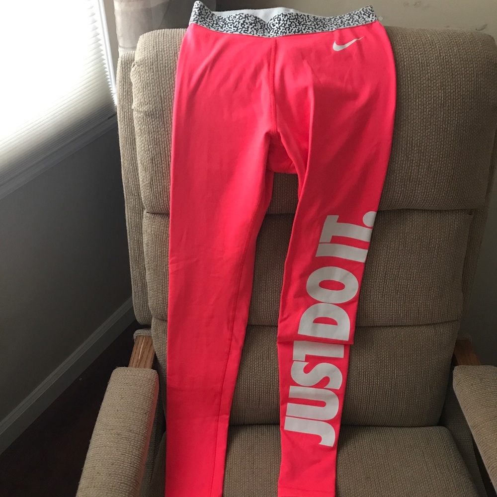 Nike dri fit leggings